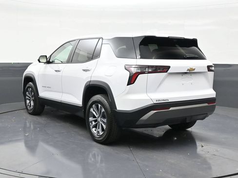 Used 2026 Chevrolet Equinox LT FWD image 3
