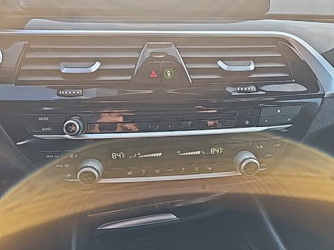 Used 2018 BMW 530i xDrive w/ Premium Package image 31