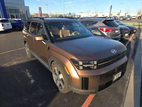 Used 2024 Hyundai Santa Fe Limited image 2