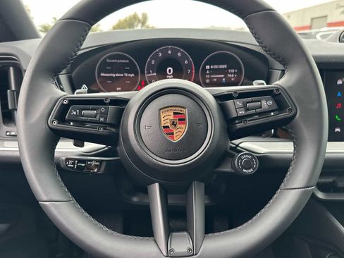 New 2025 Porsche Cayenne Coupe image 23