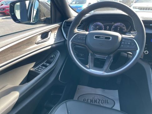 New 2026 Jeep Grand Cherokee Limited RWD image 19