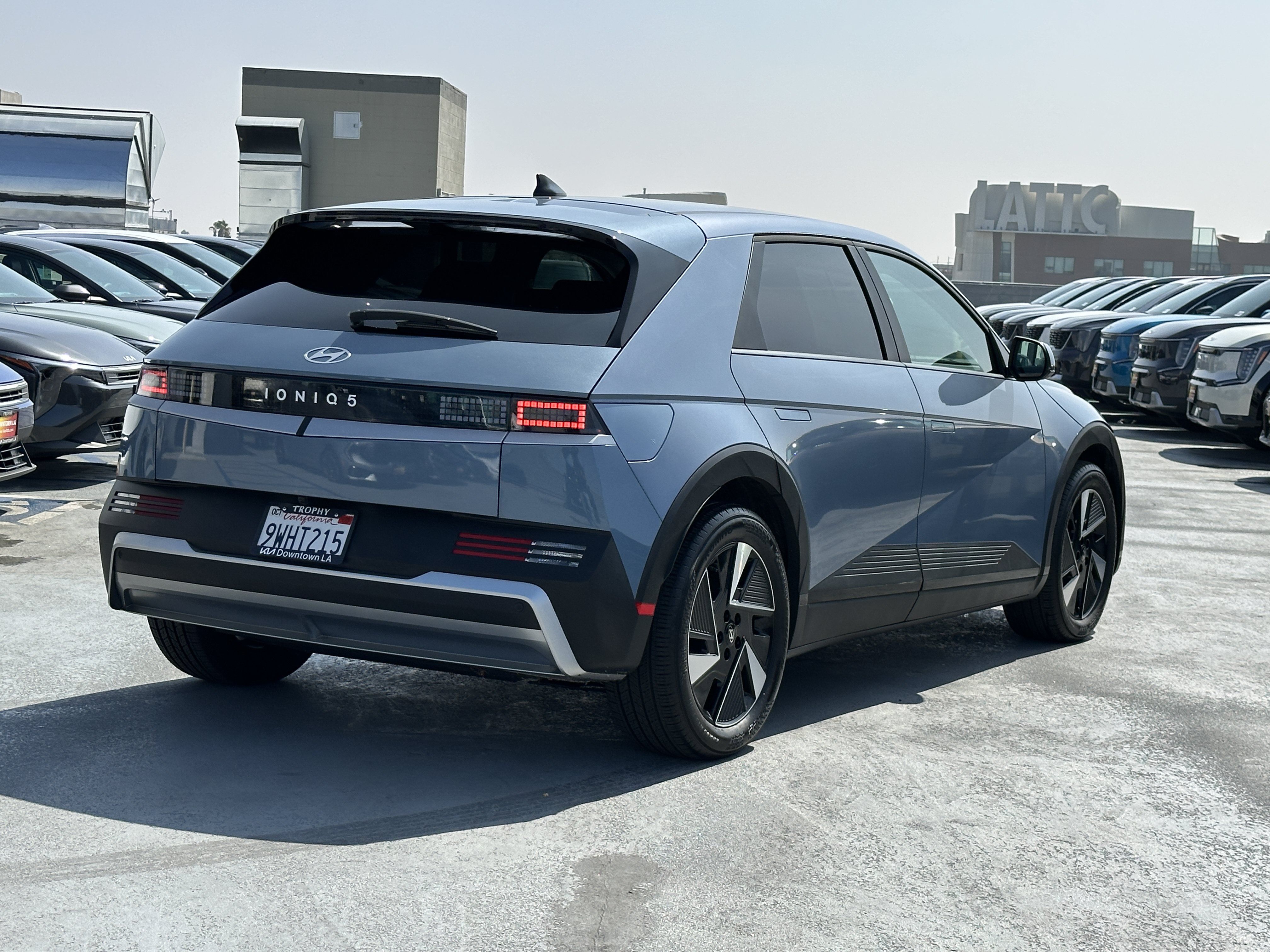 Used 2025 Hyundai Ioniq 5 SE RWD image 7