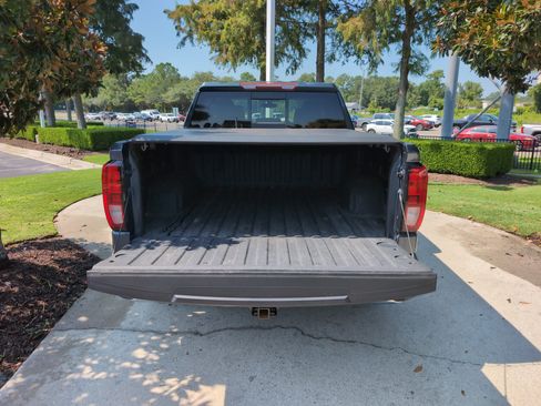 Used 2021 GMC Sierra 1500 SLE w/ Preferred Package AWD/4WD image 30
