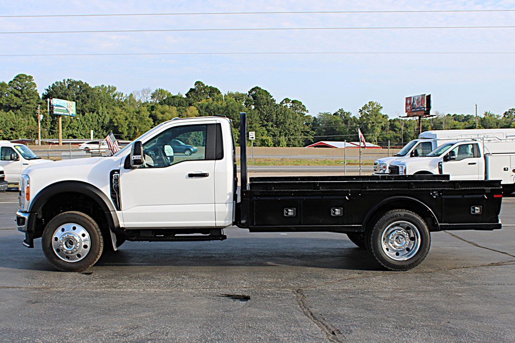 Used 2023 Ford F550 4x4 Regular Cab Super Duty image 6