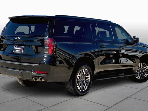 Certified 2025 Chevrolet Suburban Z71 image 13