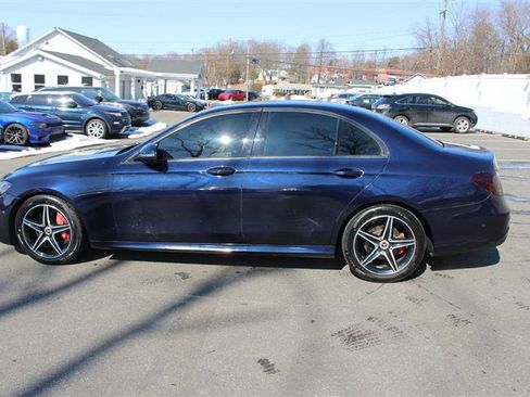 Used 2017 Mercedes-Benz E 300 4MATIC image 5