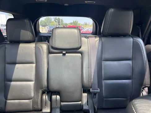Used 2015 Ford Explorer Sport w/ Equipment Group 401A AWD/4WD image 22