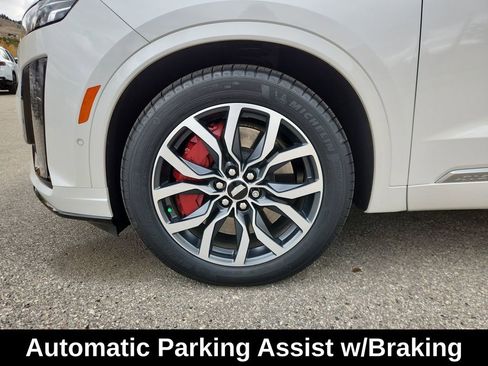 Used 2022 Cadillac XT6 Sport w/ Technology Package image 28