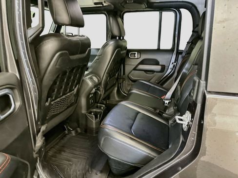 Used 2022 Jeep Gladiator Mojave w/ Cold Weather Group AWD/4WD image 29