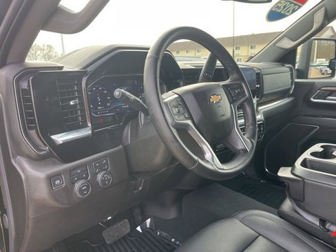 Used 2025 Chevrolet Silverado 2500 LT w/ Z71 Chrome Sport Edition image 22