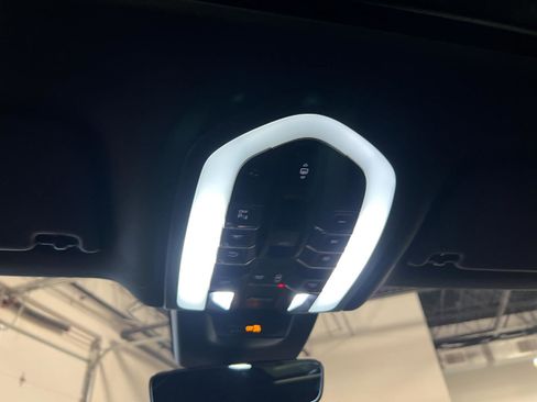 Used 2024 Porsche Macan GTS image 21