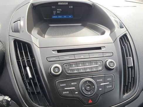 Used 2017 Ford C-MAX Energi SE FWD image 29
