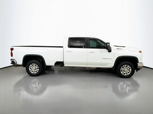 Used 2024 Chevrolet Silverado 3500 LT w/ Convenience Package image 10