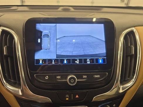 Used 2022 Chevrolet Equinox Premier AWD/4WD image 26