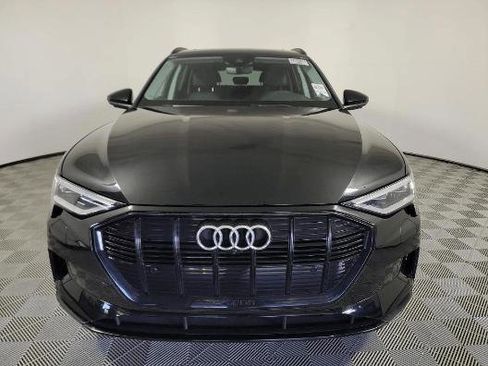 Used 2021 Audi e-tron Premium w/ Convenience Plus Package image 7