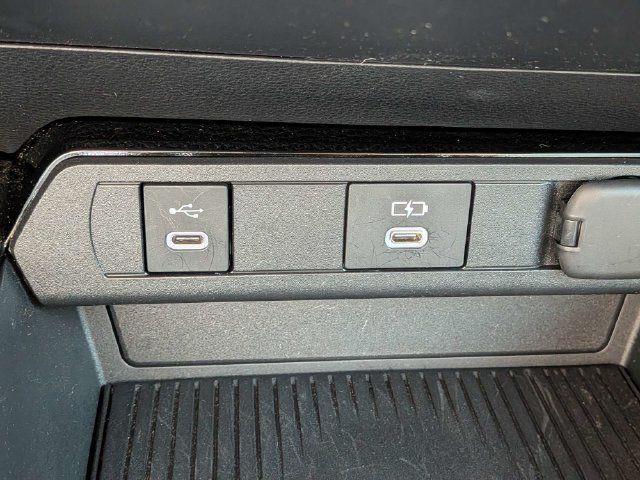 Used 2024 Toyota Prius Limited FWD image 25