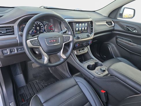 Used 2023 GMC Acadia Denali w/ Denali Technology Package image 20