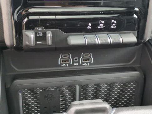 New 2026 RAM 1500 Laramie w/ Night Edition AWD/4WD image 34