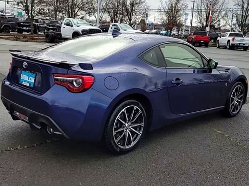Used 2019 Toyota 86 image 8