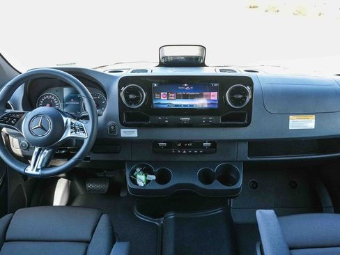 New 2026 Mercedes-Benz Sprinter 2500 image 12