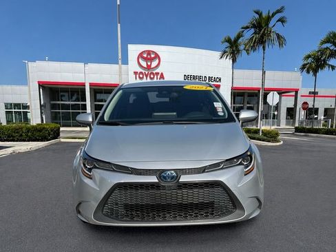 Certified 2021 Toyota Corolla LE FWD image 2