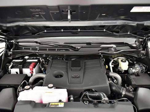 New 2026 Toyota Tundra SR image 39