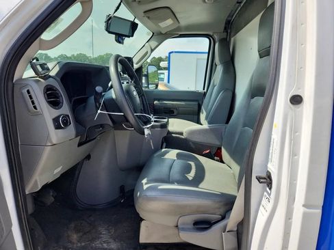 Used 2023 Ford E-350 and Econoline 350 Super Duty w/ Power Windows & Locks Group RWD image 5