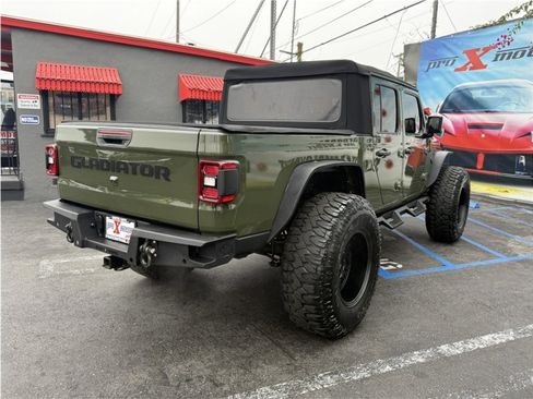 Used 2021 Jeep Gladiator Sport image 6