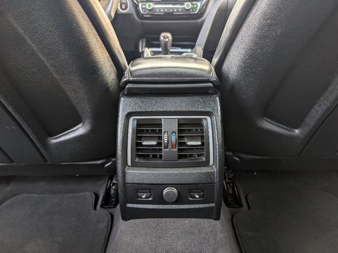 Used 2016 BMW M3 RWD image 19