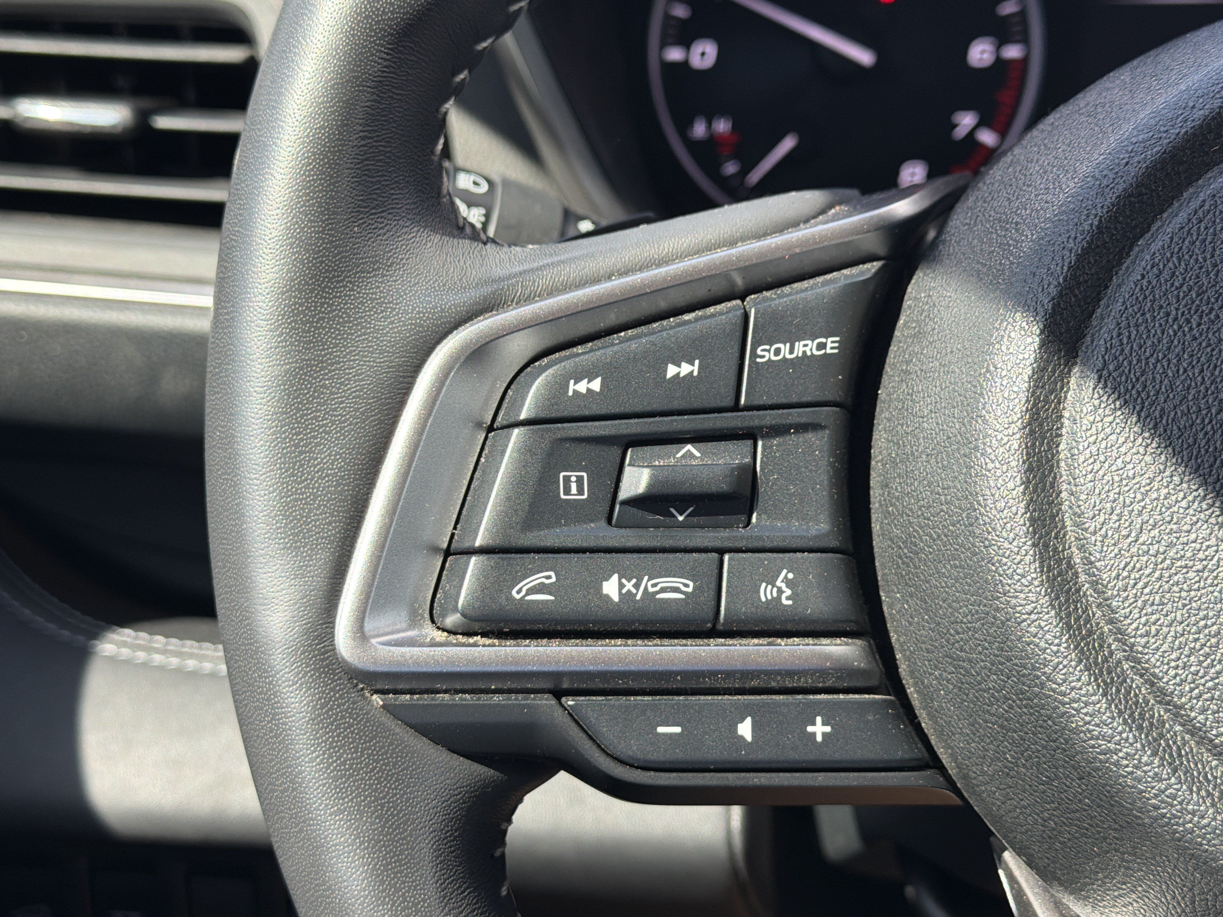 Used 2024 Subaru Ascent Touring AWD/4WD image 14