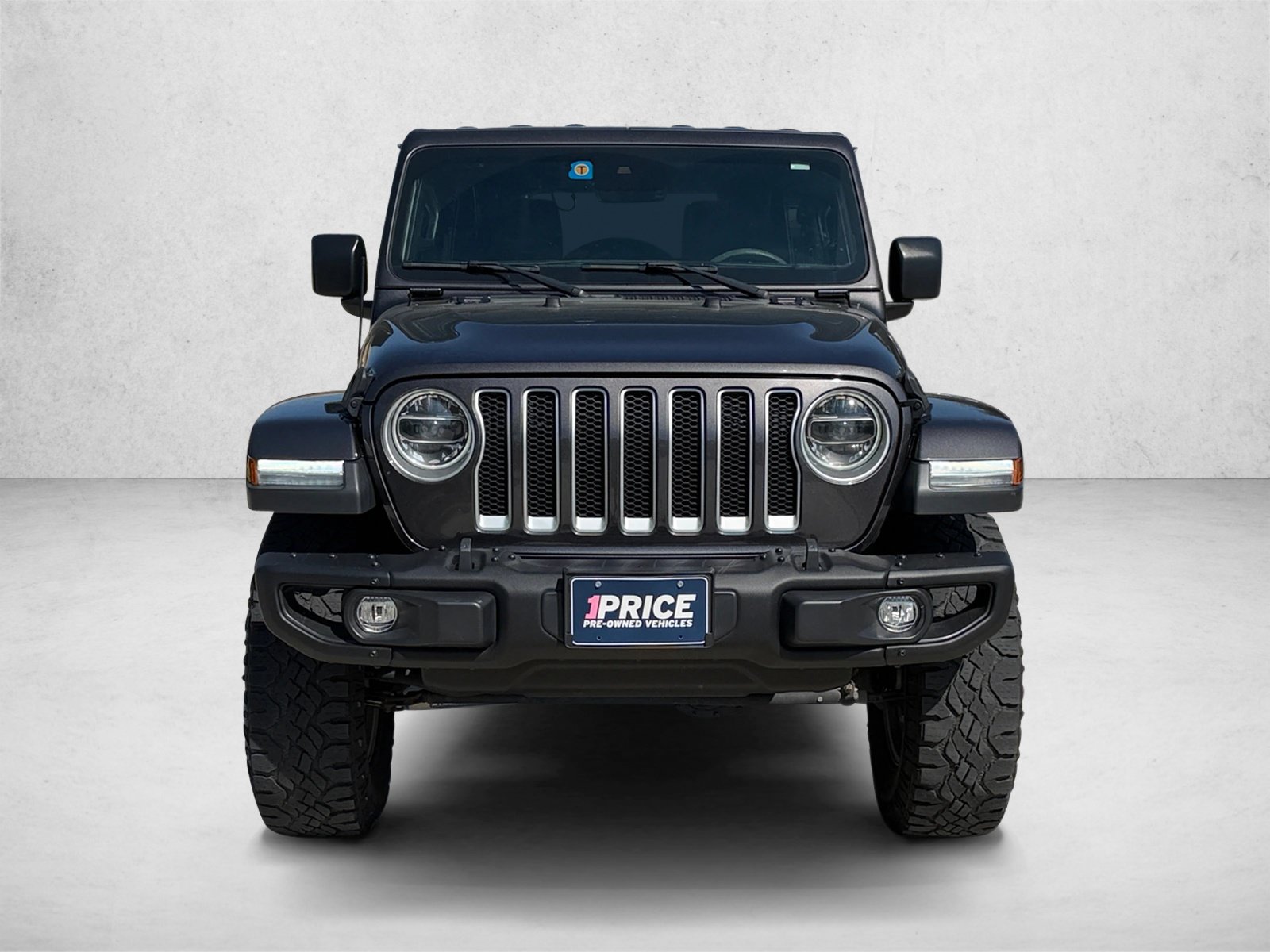 Used 2020 Jeep Wrangler Unlimited Sahara AWD/4WD image 2
