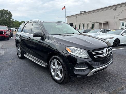 Used 2018 Mercedes-Benz GLE 350 w/ Premium 1 Package image 4