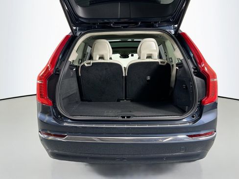 New 2025 Volvo XC90 B6 Ultra w/ Lounge Package image 20