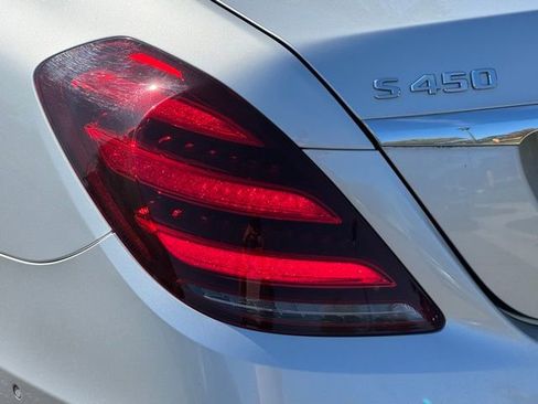 Used 2019 Mercedes-Benz S 450 Sedan image 8