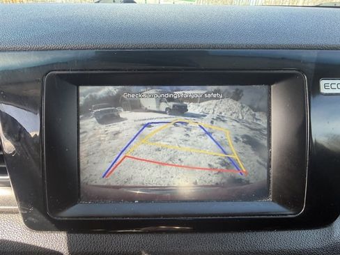 Used 2018 Kia Niro LX image 11