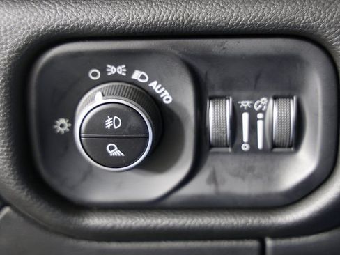 Used 2025 RAM 1500 Laramie w/ Night Edition AWD/4WD image 24