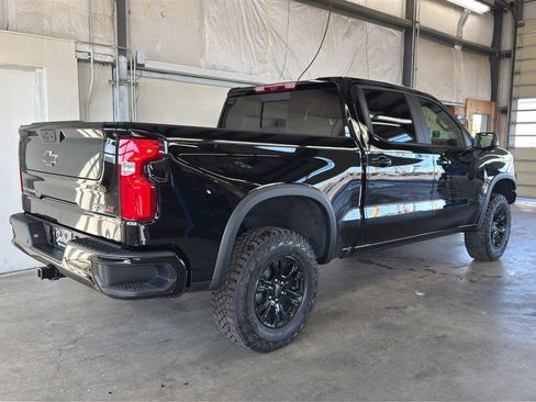 New 2026 Chevrolet Silverado 1500 ZR2 AWD/4WD image 13
