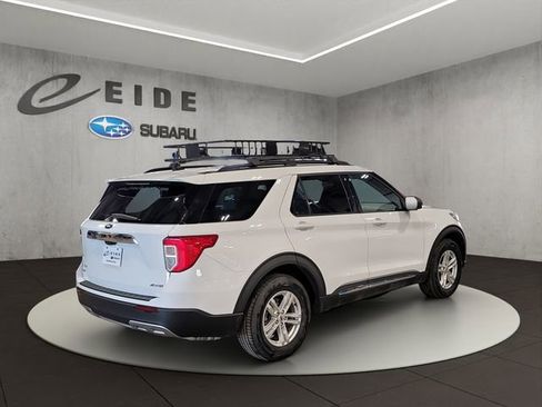 Used 2021 Ford Explorer XLT w/ Equipment Group 202A image 4