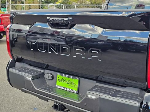 New 2026 Toyota Tundra Limited AWD/4WD image 13