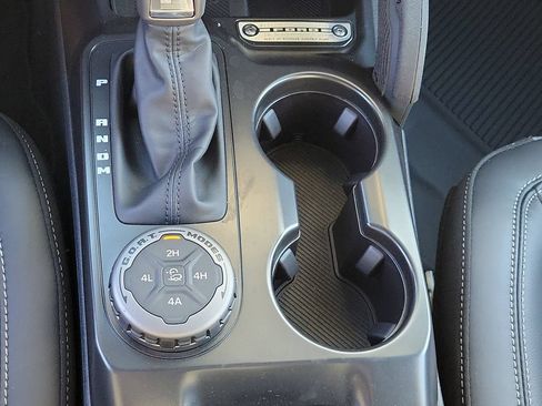 New 2025 Ford Bronco Outer Banks w/ Sasquatch Package AWD/4WD image 31