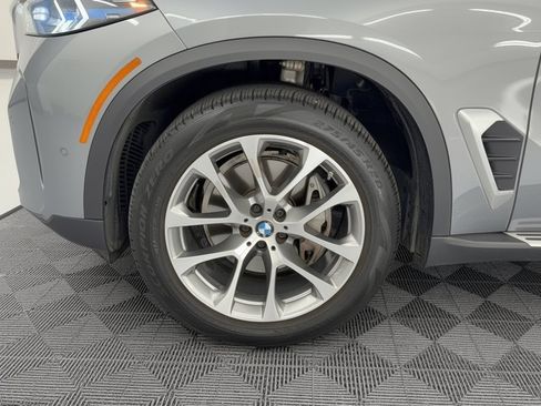 Certified 2025 BMW X5 sDrive40i w/ Climate Comfort Package RWD image 13