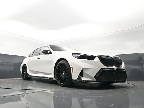 Used 2025 BMW M5 w/ Carbon Package AWD/4WD image 27