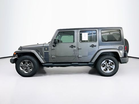Used 2017 Jeep Wrangler Unlimited Sport AWD/4WD image 4