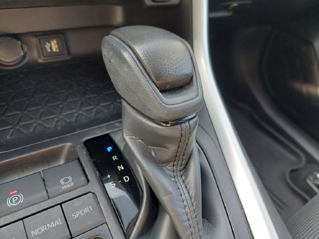 Certified 2024 Toyota RAV4 LE FWD image 28