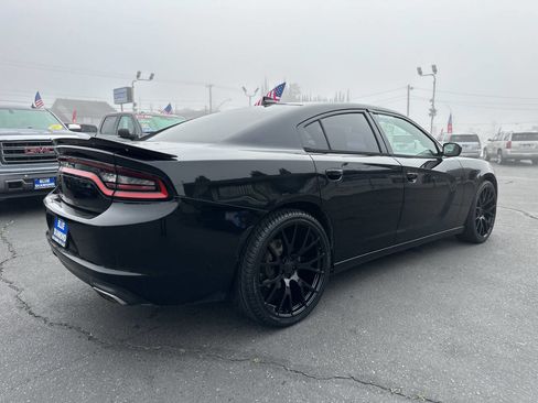 Used 2015 Dodge Charger R/T image 7
