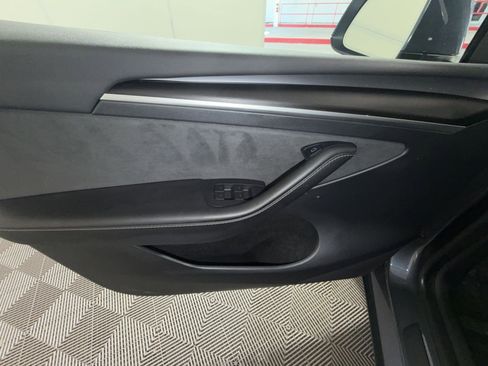 Used 2023 Tesla Model Y Long Range image 15