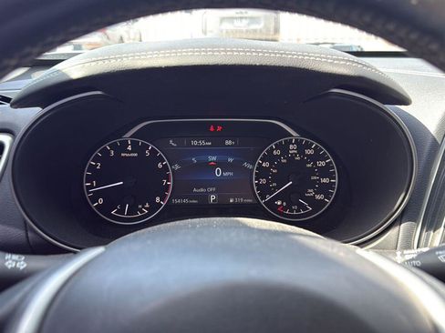 Used 2017 Nissan Maxima Platinum FWD image 4