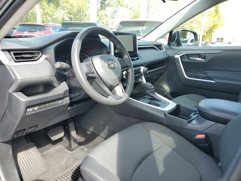 Used 2023 Toyota RAV4 XLE w/ Convenience Package image 13