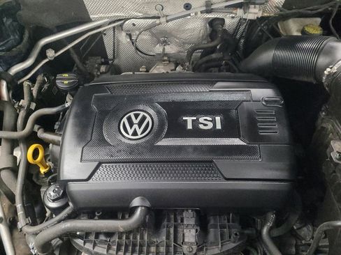 Used 2023 Volkswagen Atlas Cross Sport SE image 30