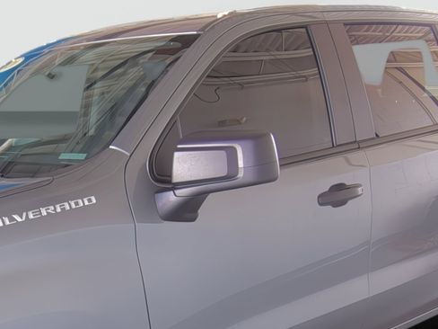 Used 2020 Chevrolet Silverado 1500 Custom w/ Custom Convenience Package AWD/4WD image 8